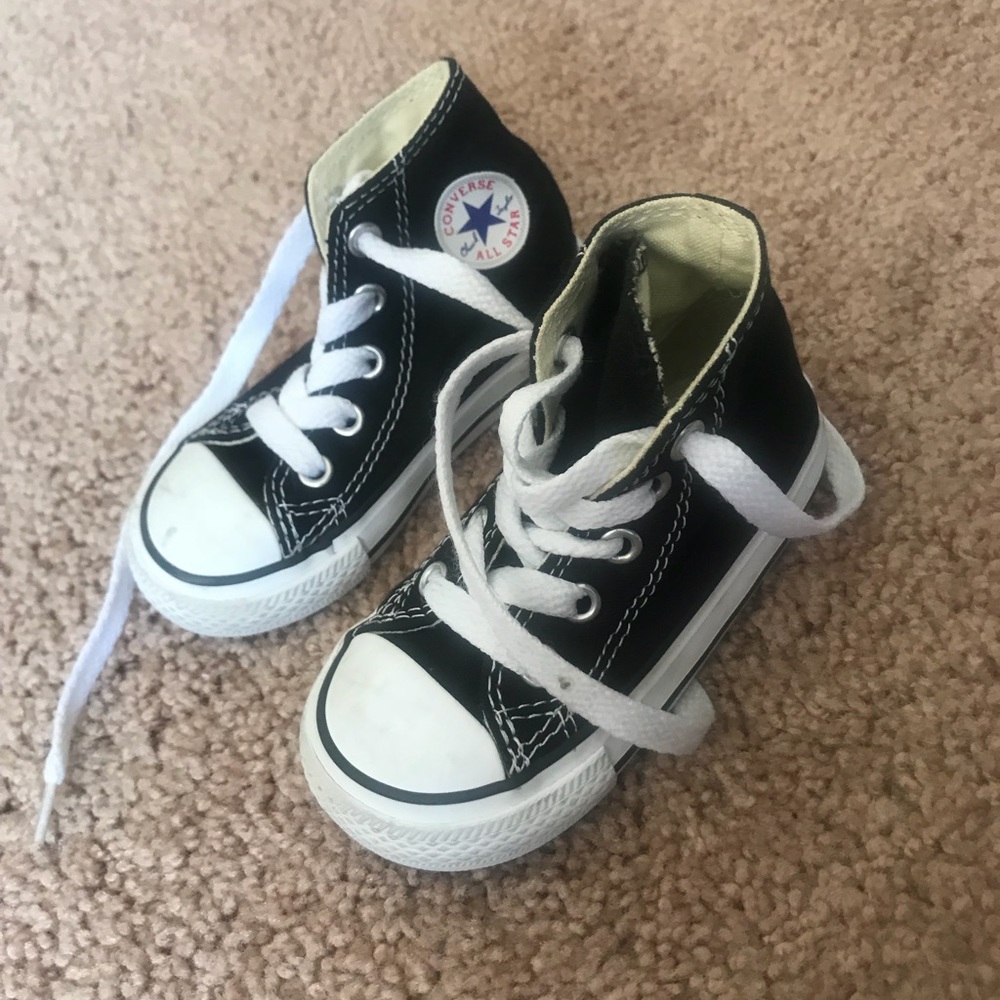 Kids converse sneakers